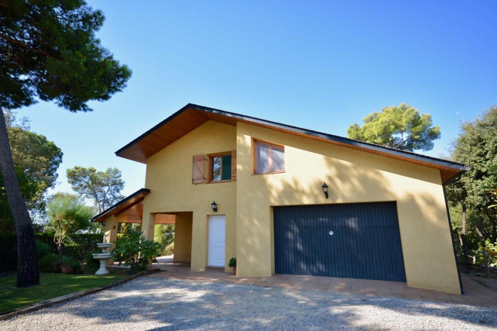 Casa Feliz Sant Cebrià de Vallalta Exterior foto