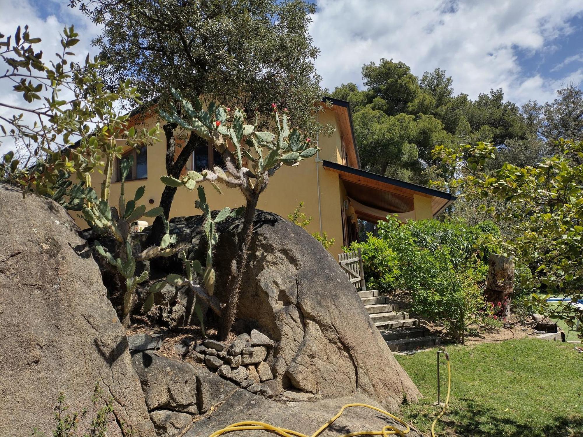 Casa Feliz Sant Cebrià de Vallalta Exterior foto