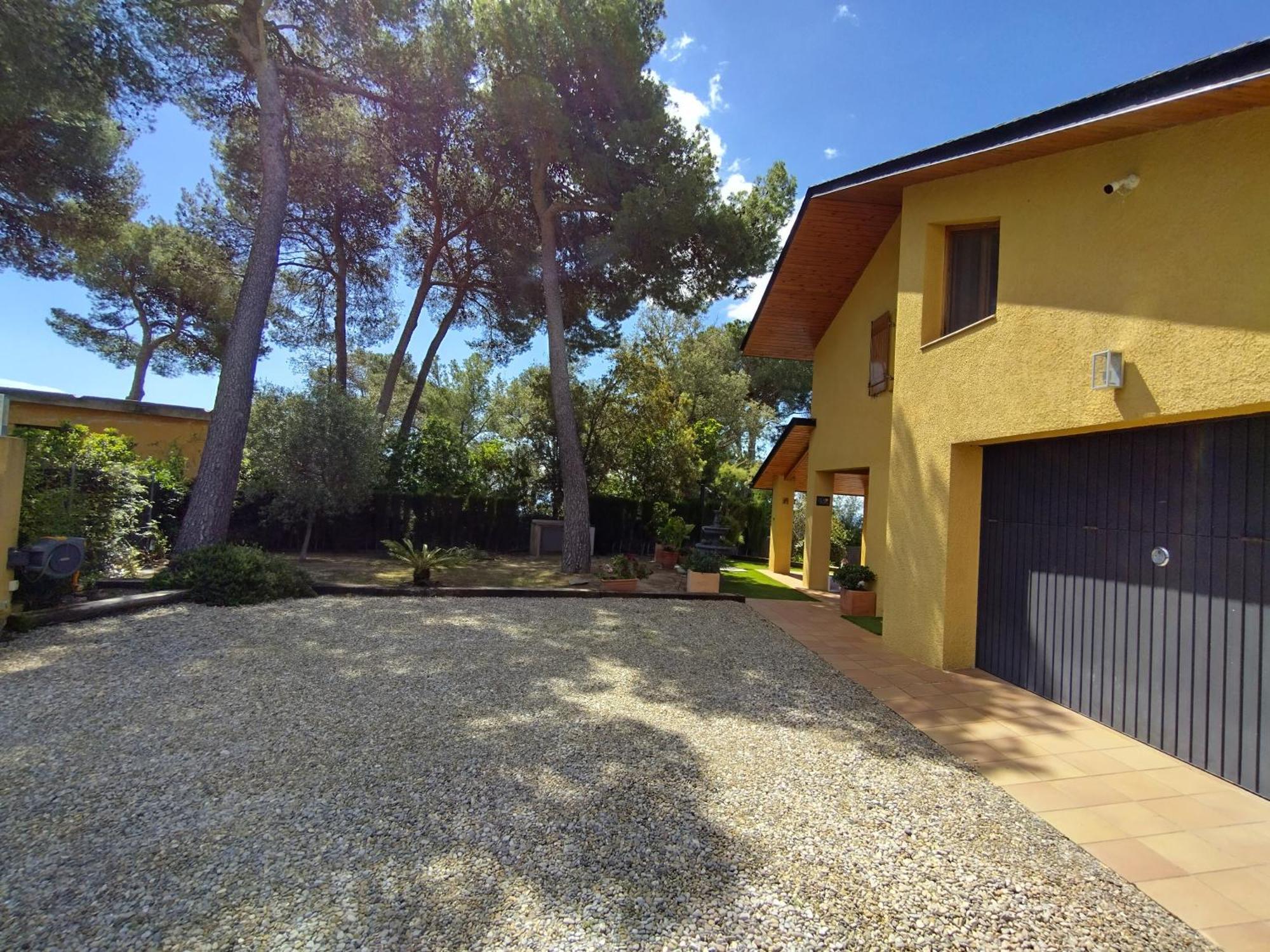 Casa Feliz Sant Cebrià de Vallalta Exterior foto